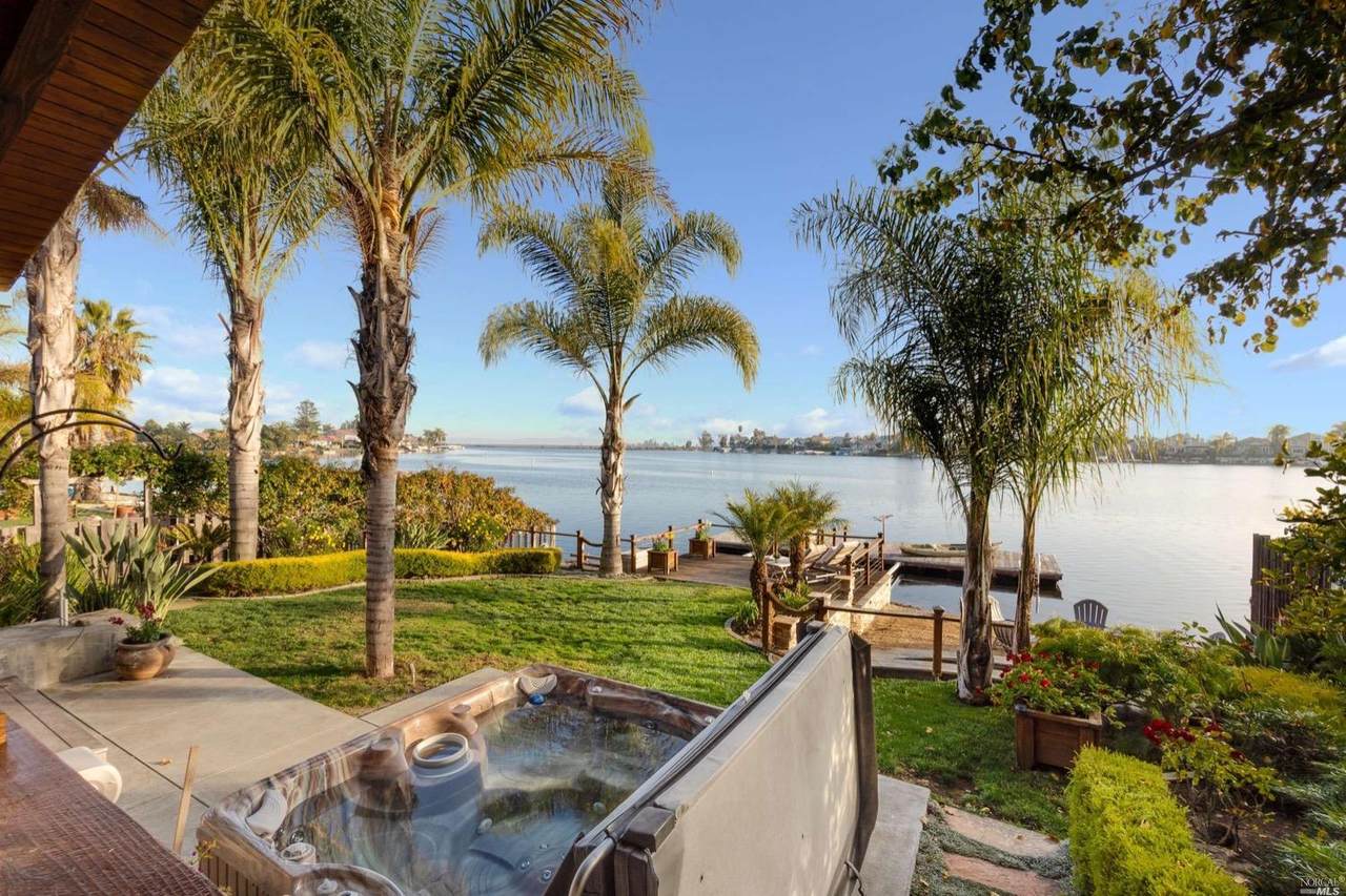 1062 Bel Marin Keys Boulevard - Photo 1
