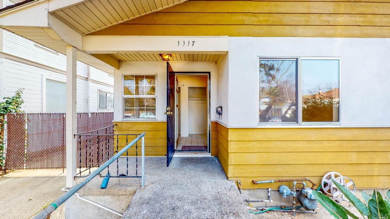 1117 Indiana Street - Photo 1