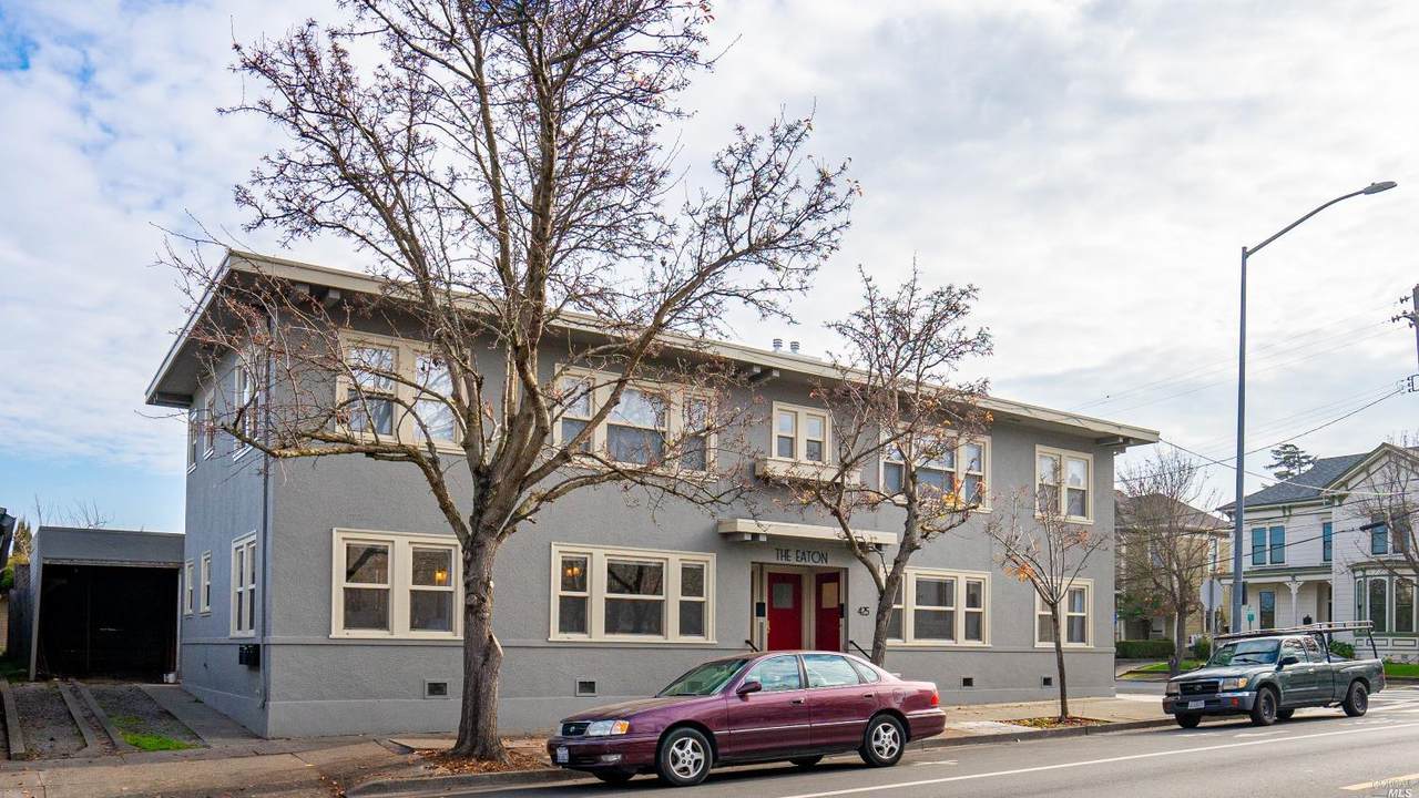 425 B Street - Photo 1