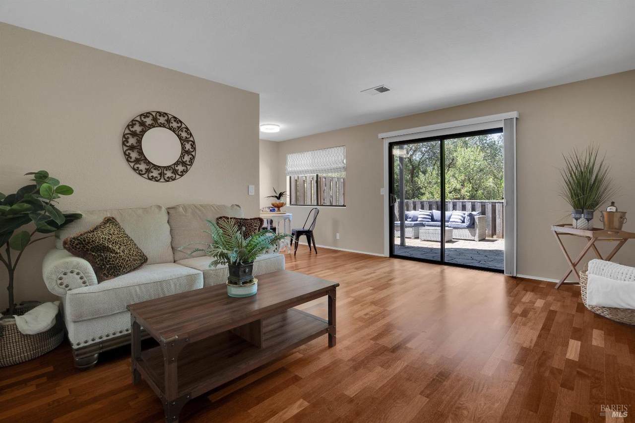 900 Cambridge Drive - Photo 1