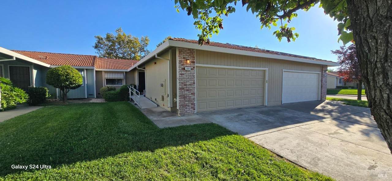 157 Bryce Way - Photo 1