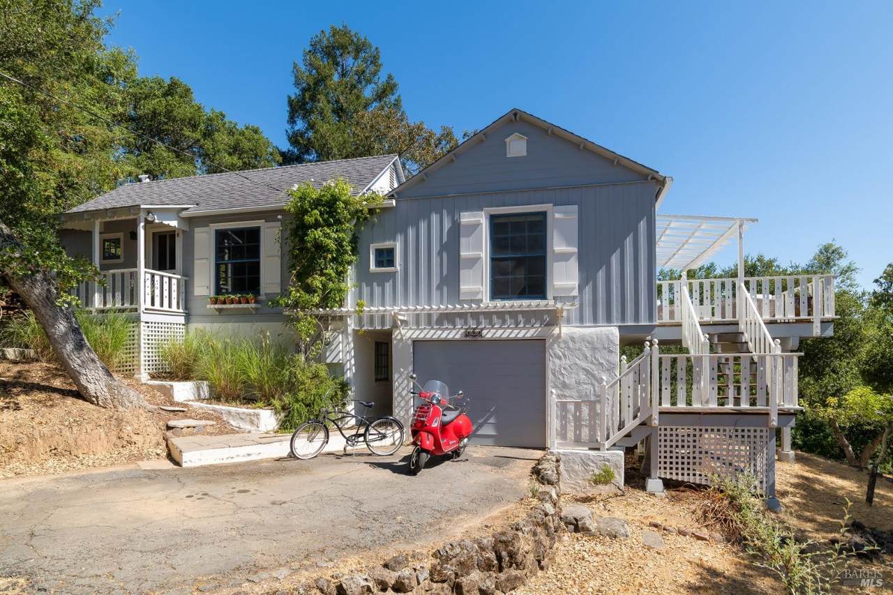 192 Laurel Drive - Photo 1