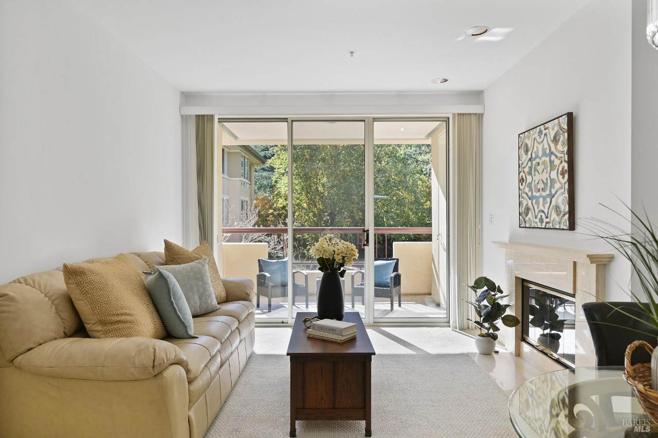 400 Deer Valley Road - Photo 1