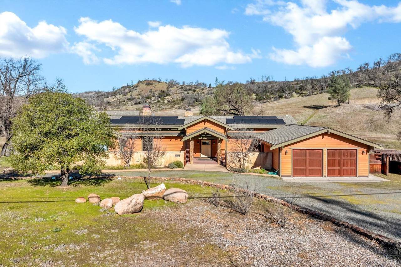 1900 Stagecoach Canyon Road - Photo 1