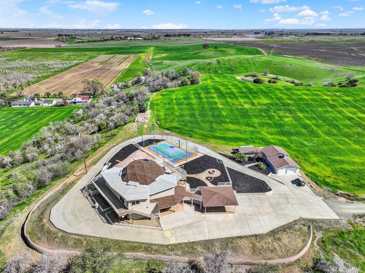 8560 Holmes Lane - Photo 1