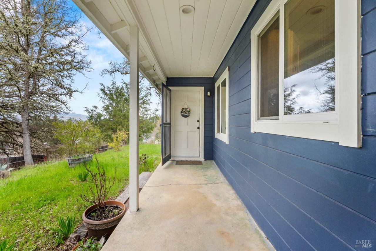 210 Bourbon Lane - Photo 1