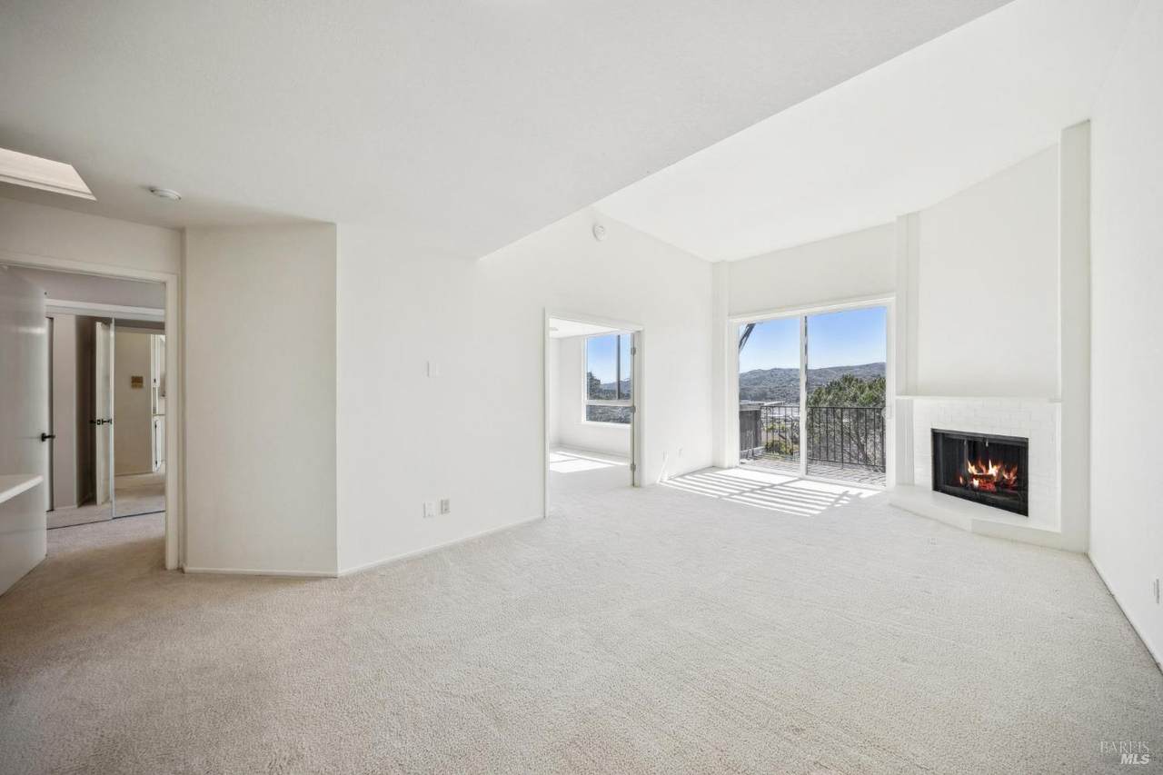 511 Seaver Drive - Photo 1