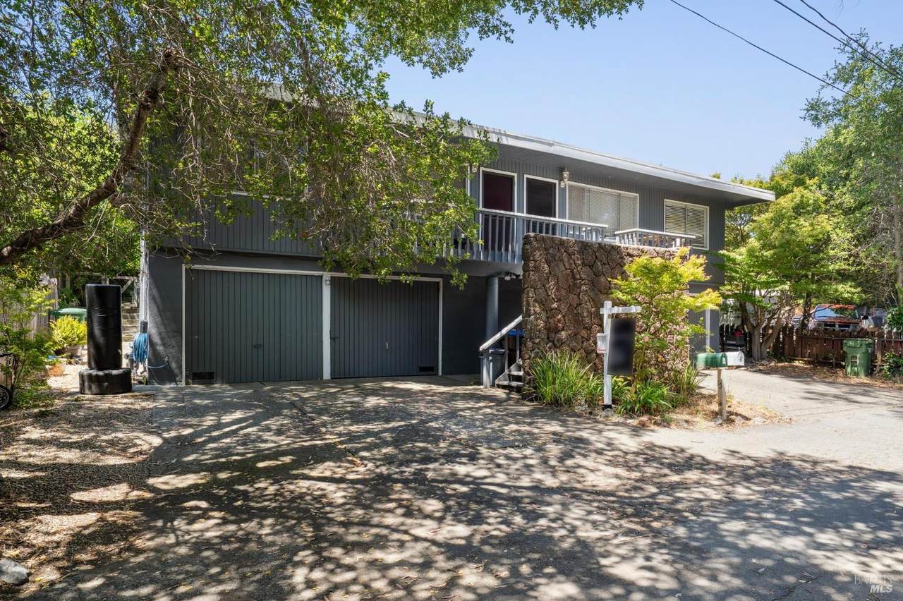 15 Montecito Avenue - Photo 1