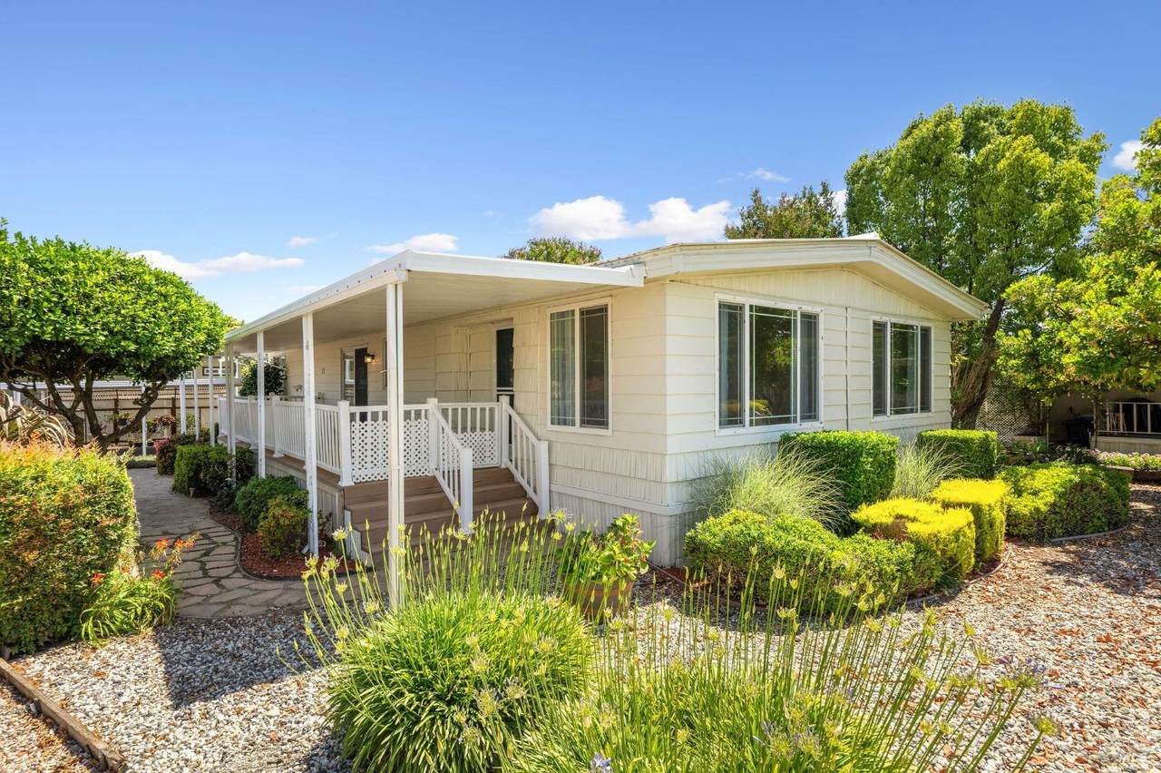 34 Hacienda Drive - Photo 1