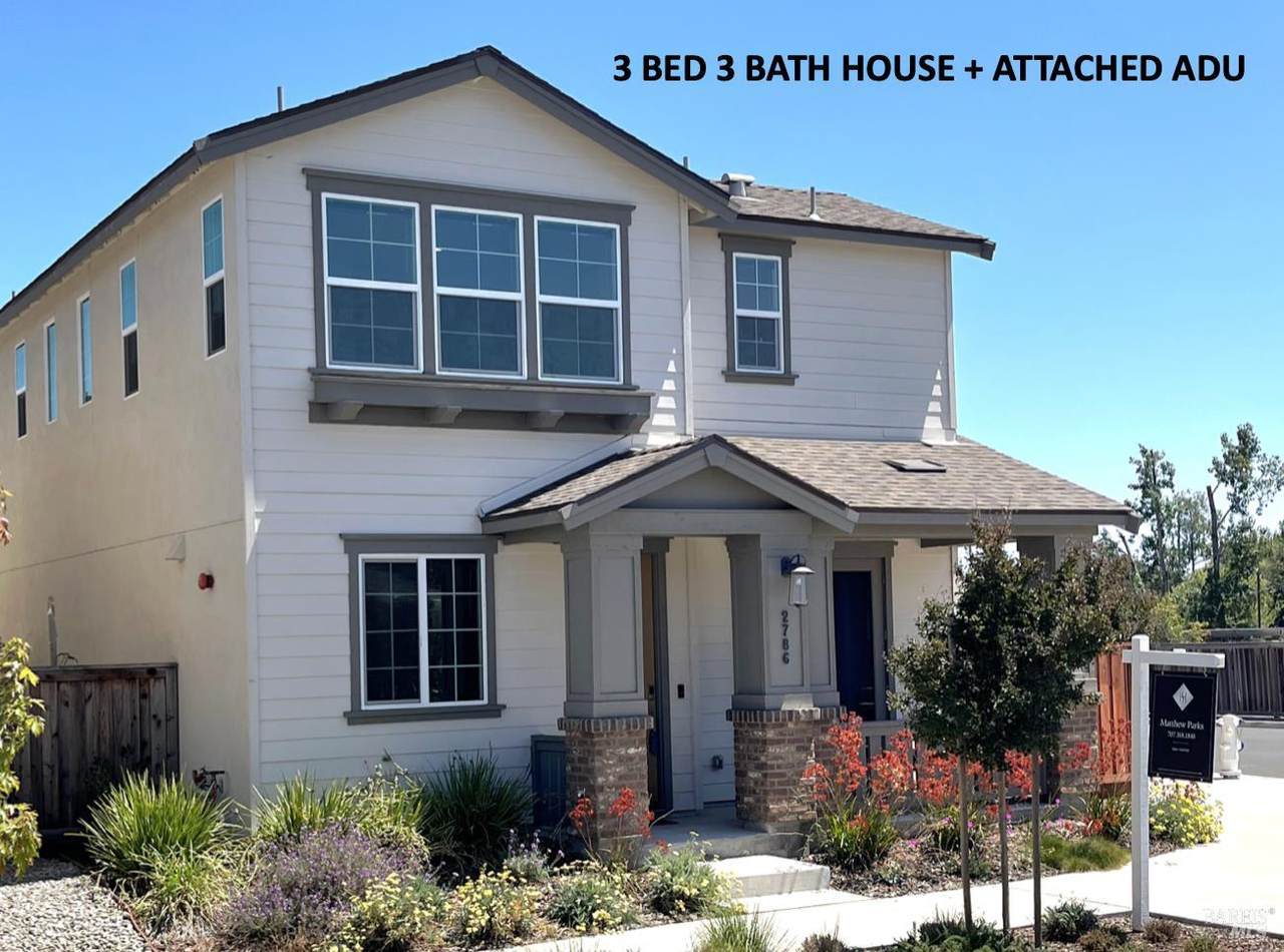 2786 Bella Circle - Photo 1
