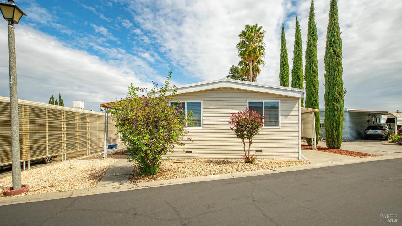 182 Lemon Tree Circle - Photo 1