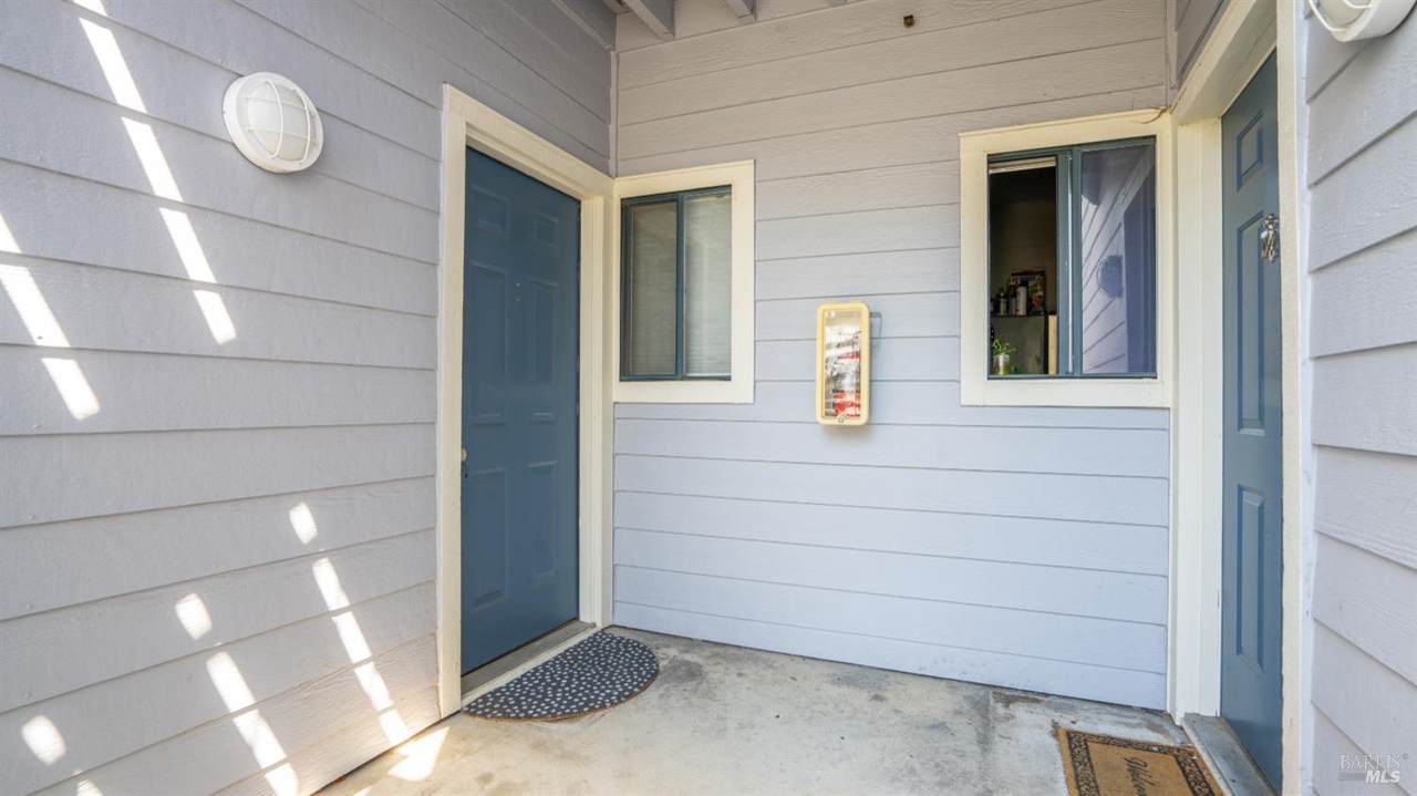 1201 Glen Cove Parkway - Photo 1