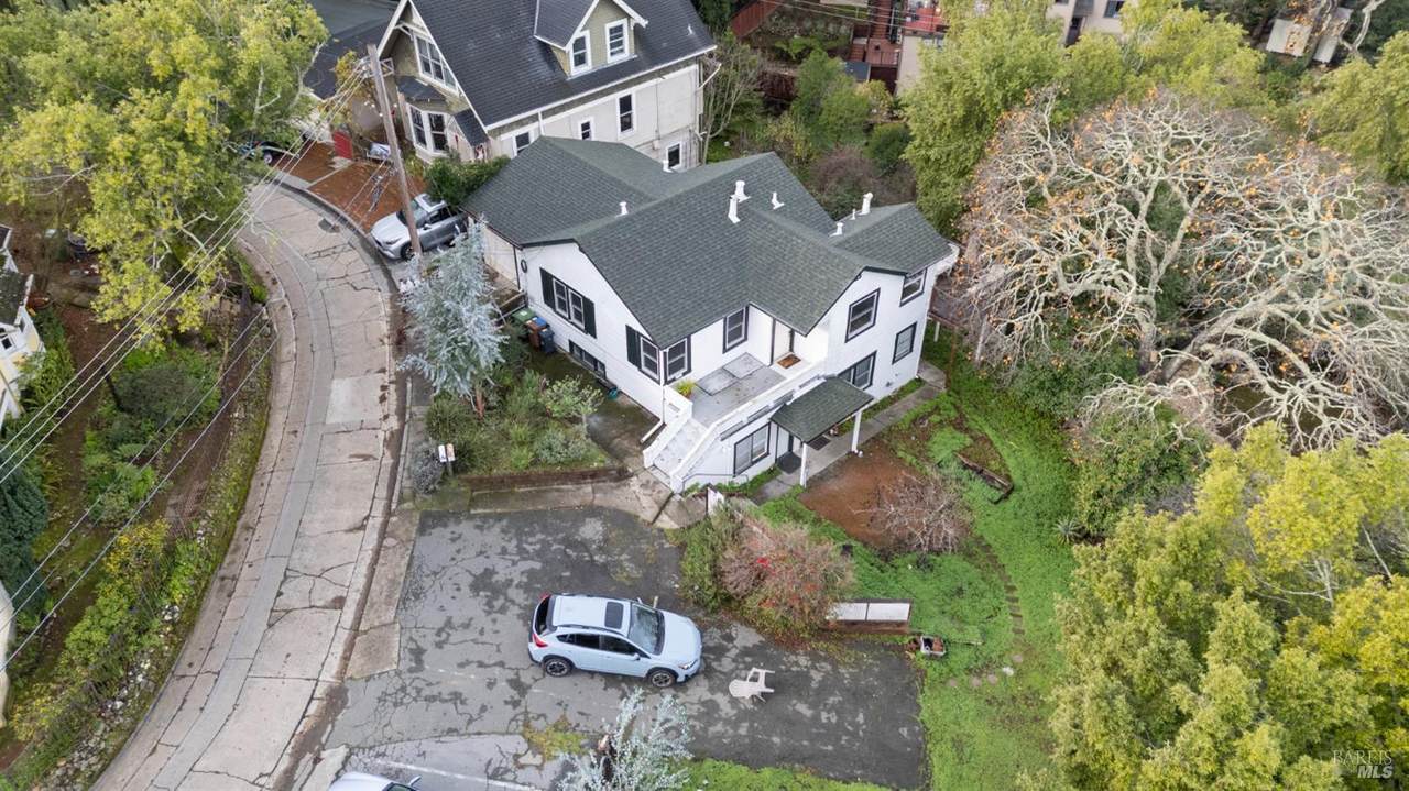 142 Bungalow Avenue - Photo 1