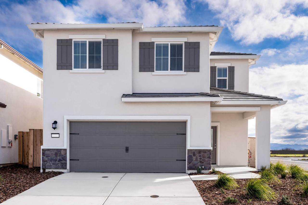 2251 Mia Drive - Photo 1