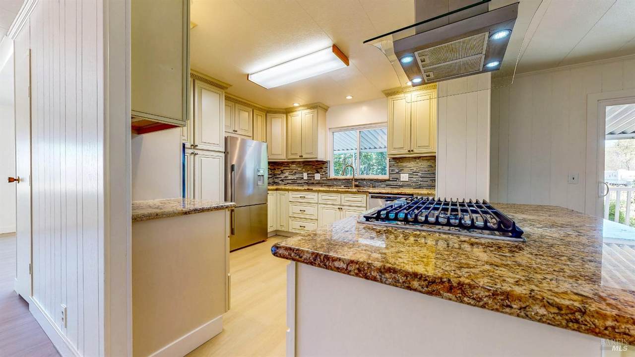 4 Estrella Drive - Photo 1