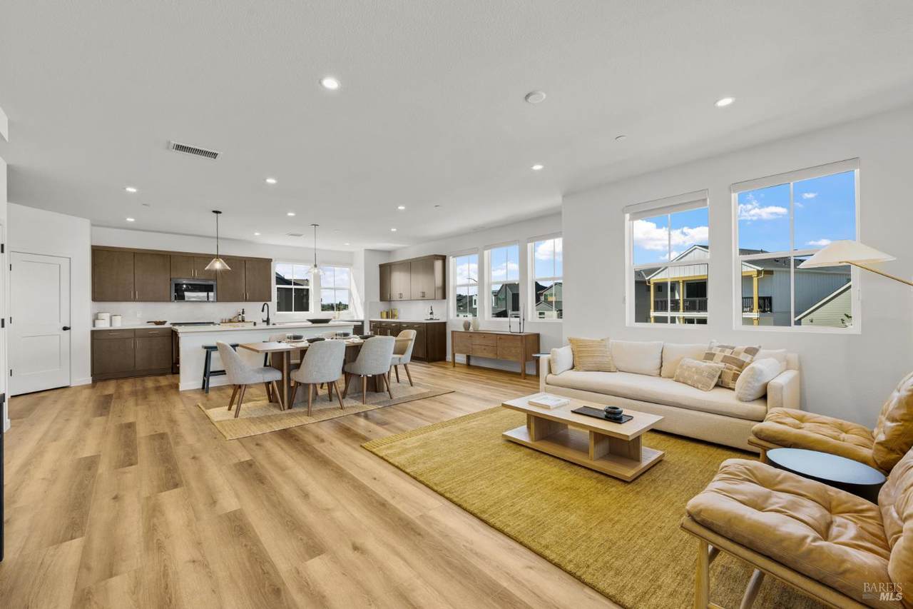 1464 Waterside Lane - Photo 1