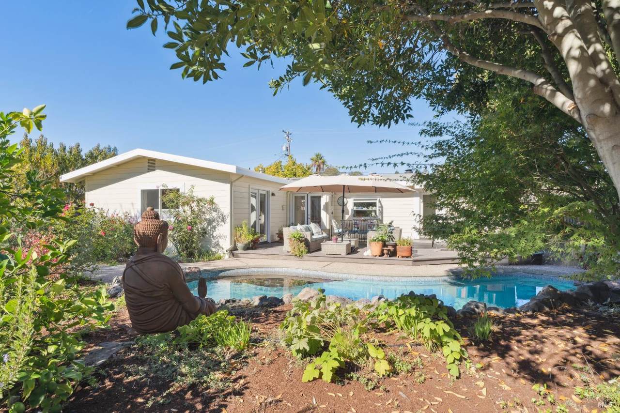 257 Perkins Street - Photo 1