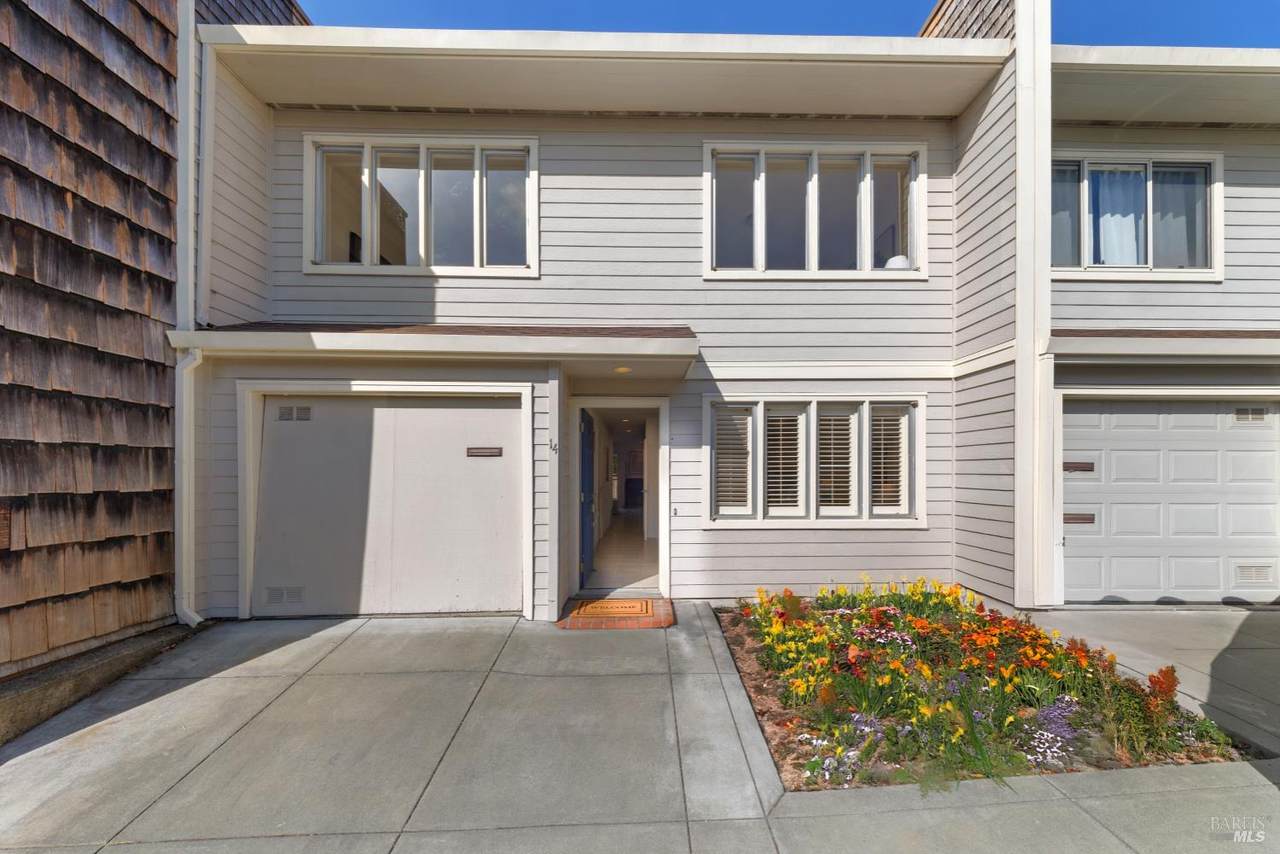 14 Mariner Green Drive - Photo 1