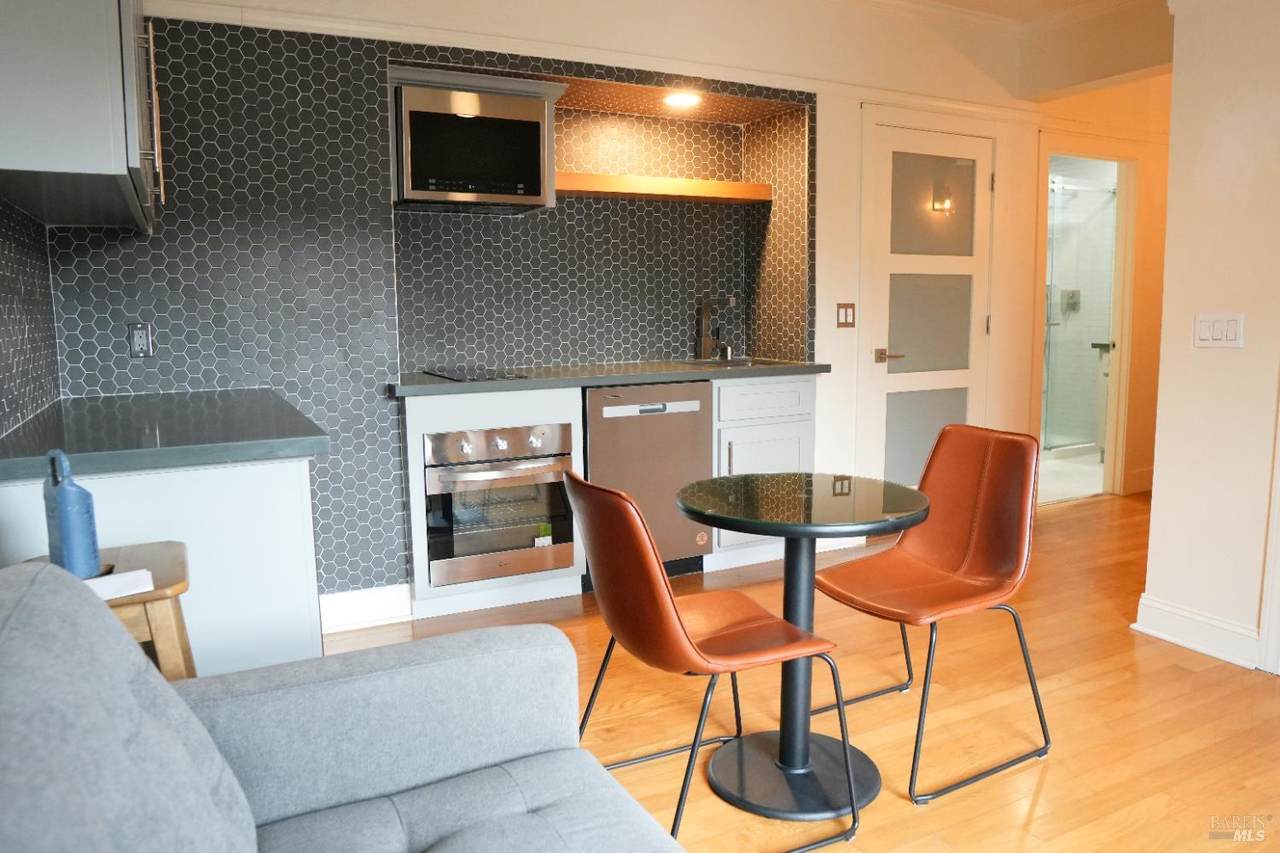 1715 Sonoma Boulevard - Photo 1