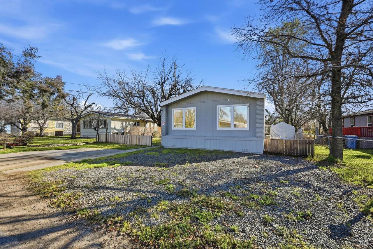 375 E Hwy 20 - Photo 1