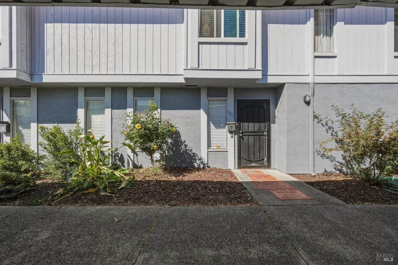 222 Del Luz Court - Photo 1