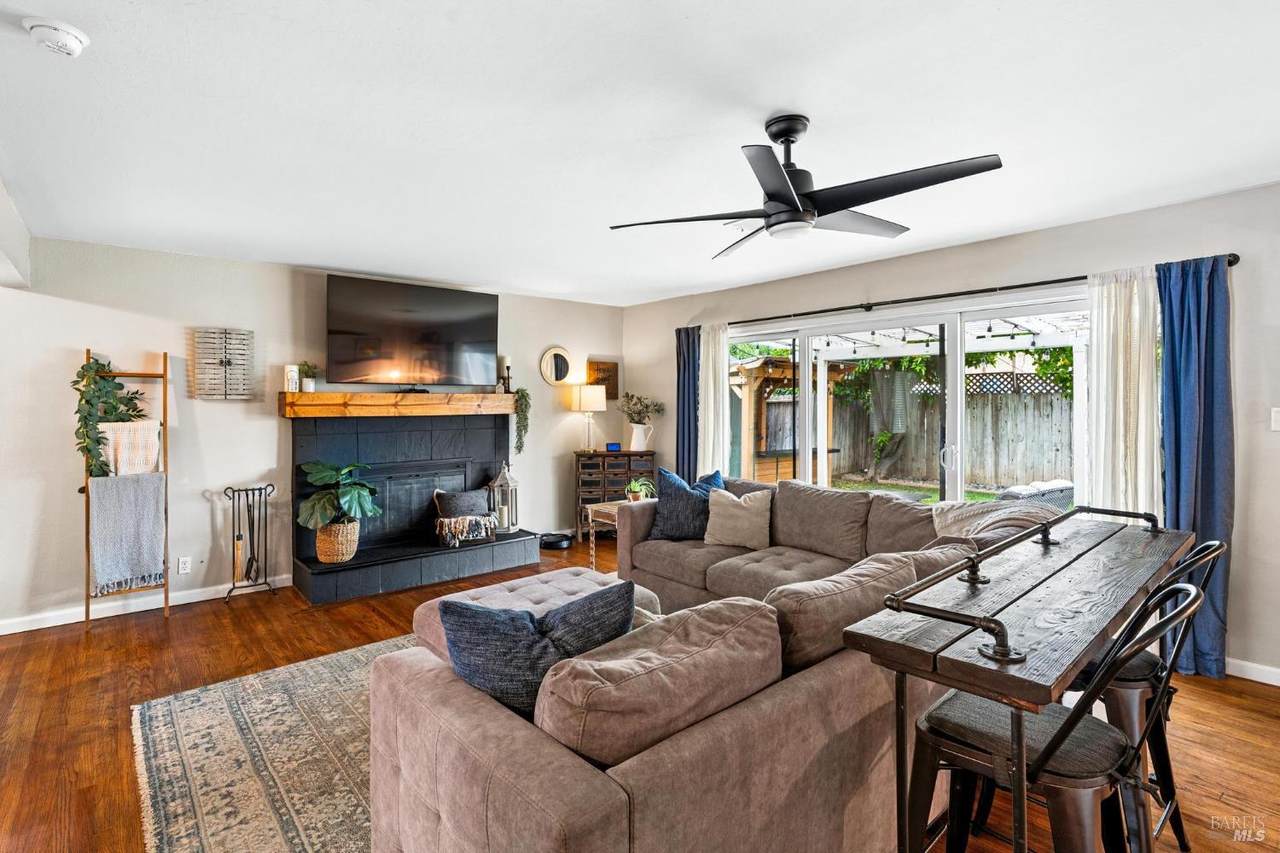 100 Anita Court - Photo 1
