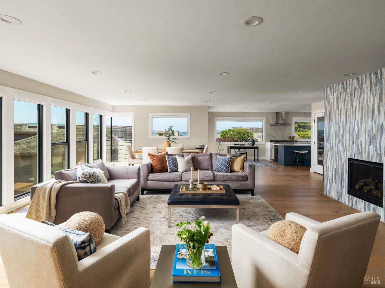 142 Poppy Court - Photo 1