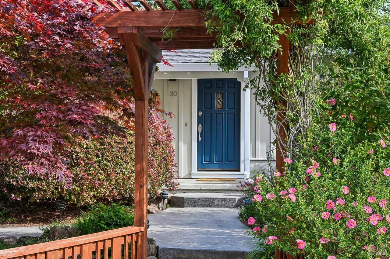 30 Rollingwood Drive - Photo 1