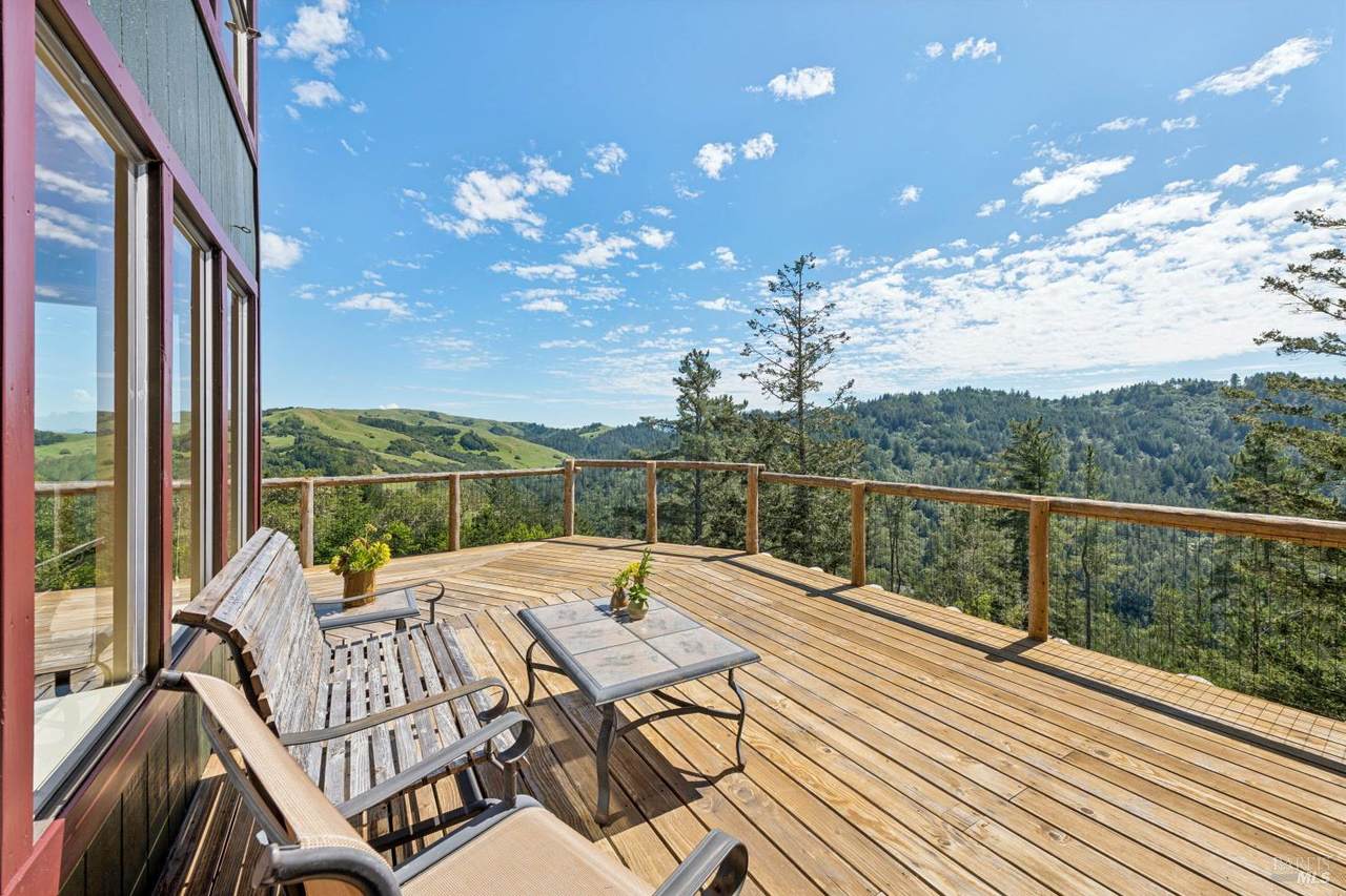 40 El Mirador Drive - Photo 1