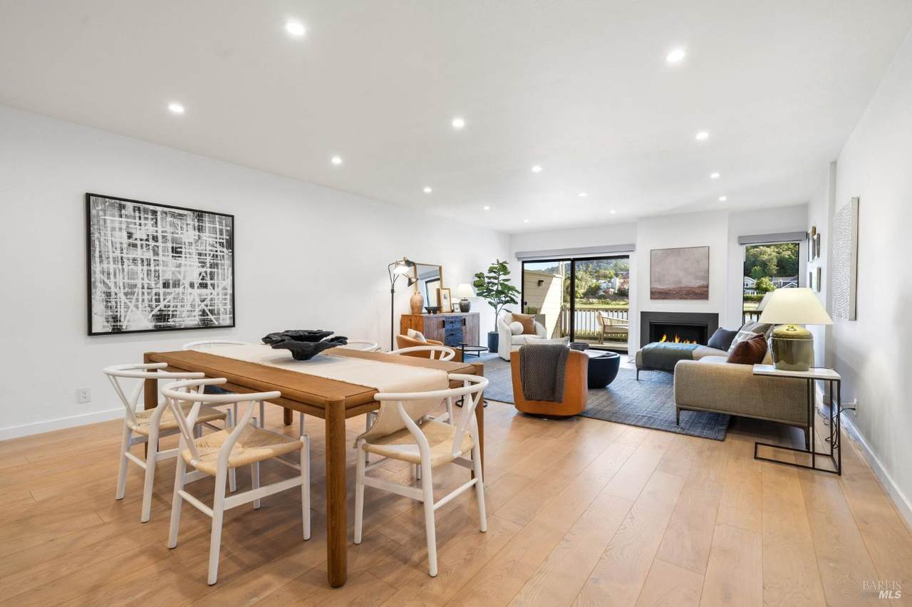 https://bt-photos.global.ssl.fastly.net/bareis/1280_boomver_2_91220772-2.jpg