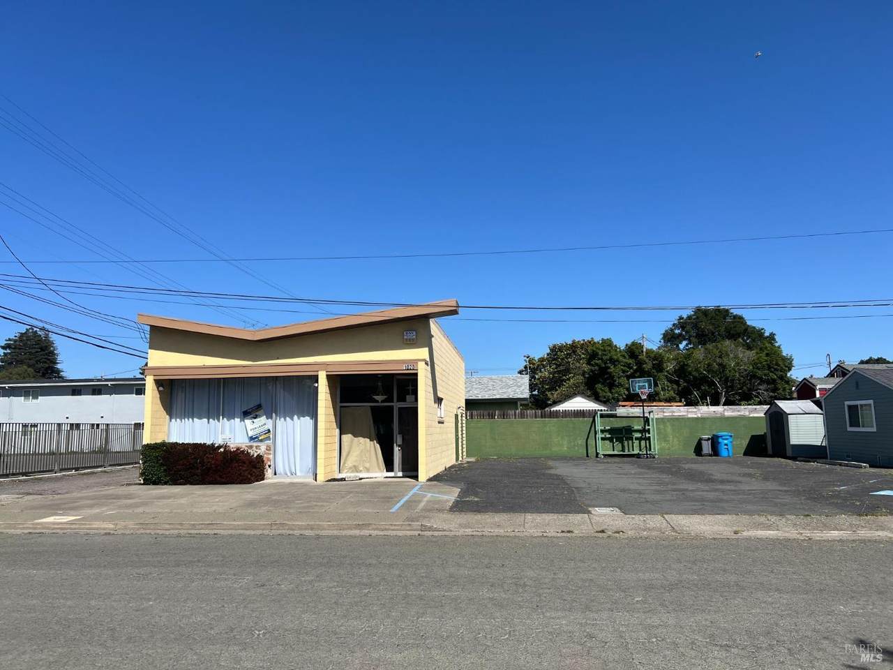 1020 Colusa Street - Photo 1