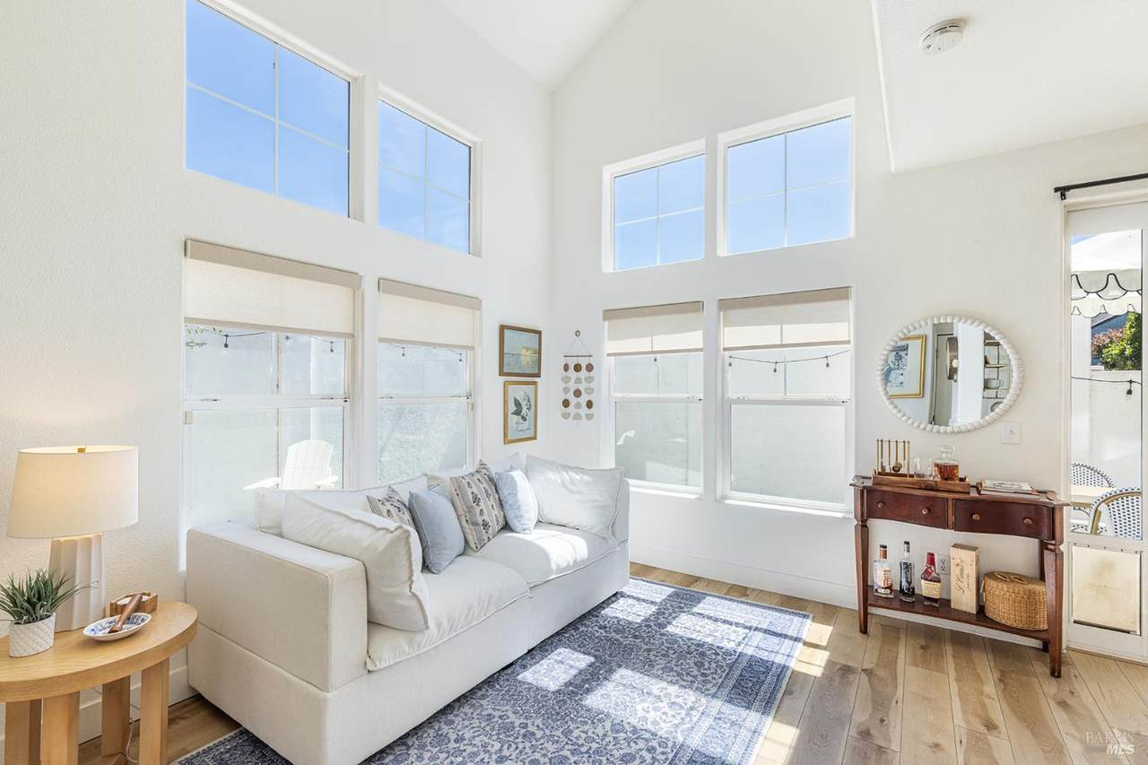 1520 Pinebrook Place - Photo 1