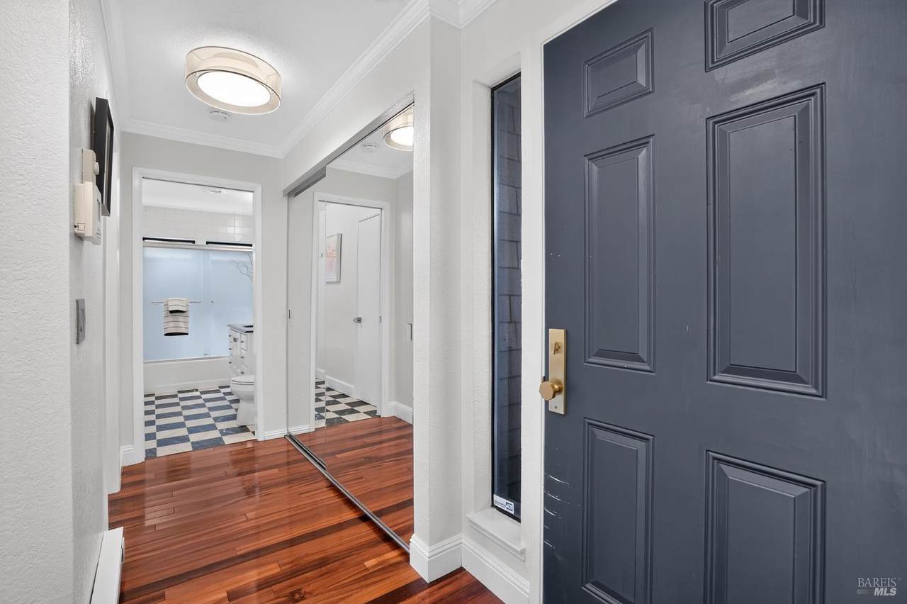 101 Headlands Court - Photo 1