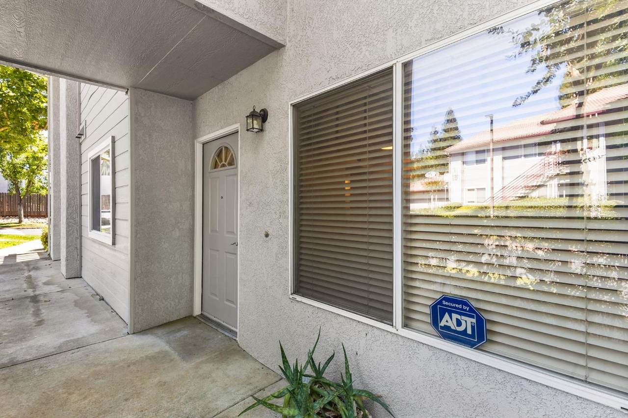 4900 Dover Lane - Photo 1