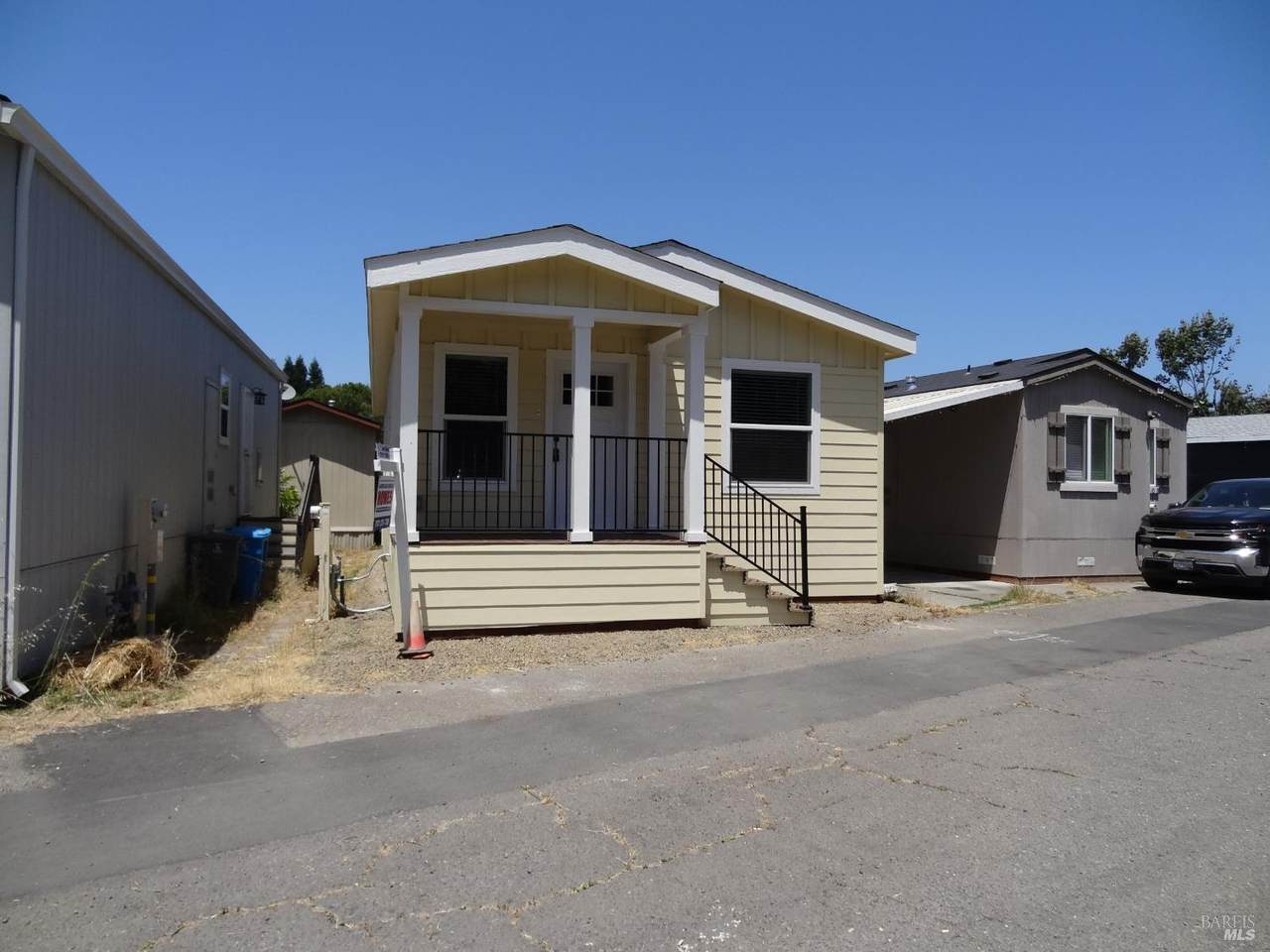 405 Crystal Drive - Photo 1