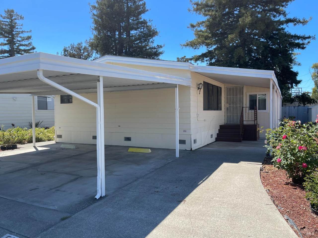51 Michael Drive - Photo 1