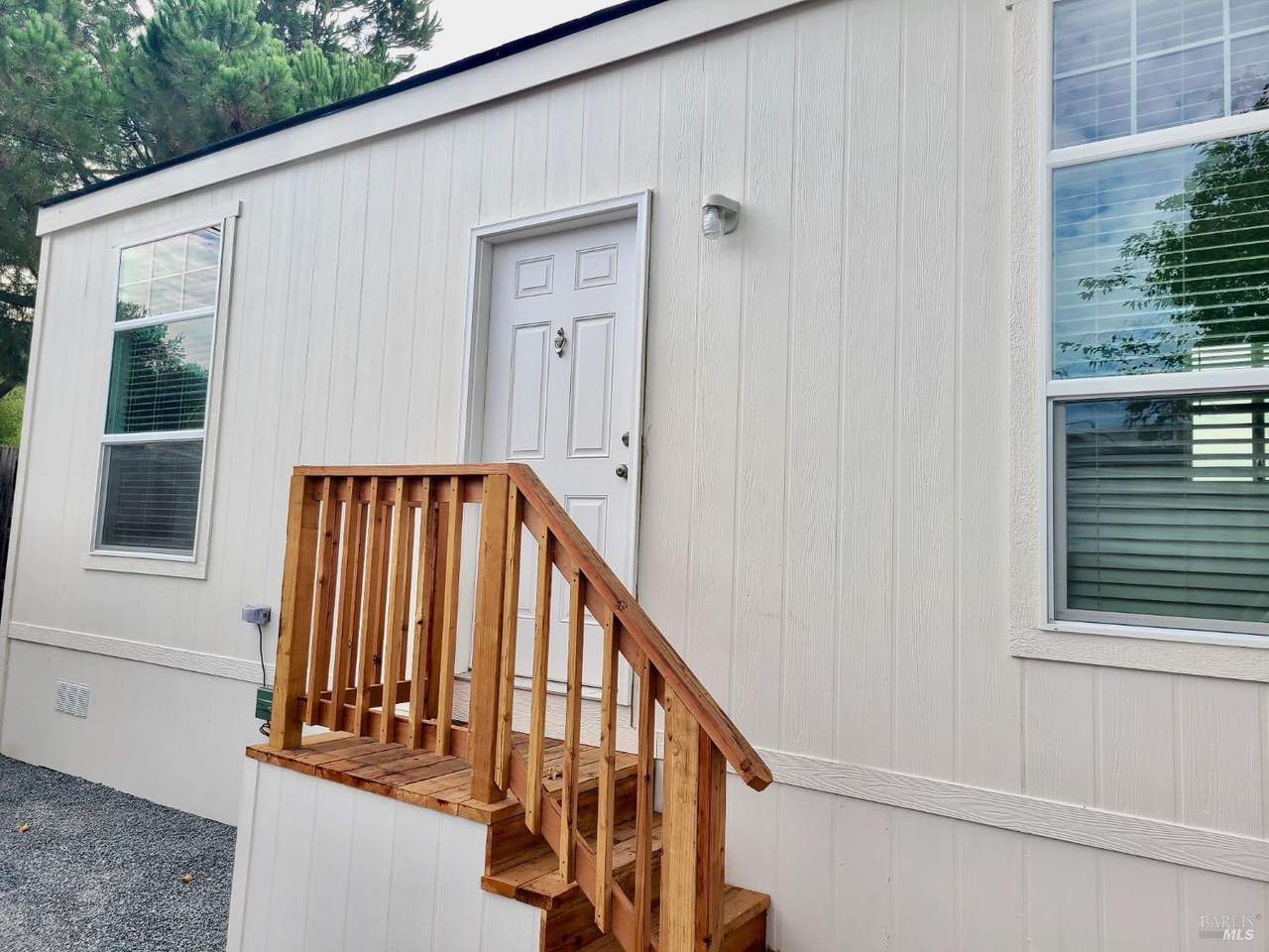 890 Rockwell Road - Photo 1