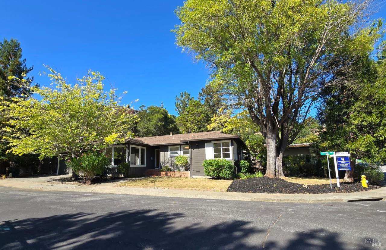 357 Oak Manor Drive - Photo 1