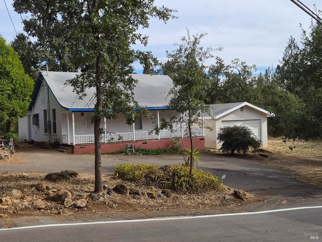 506 White Cottage Road - Photo 1