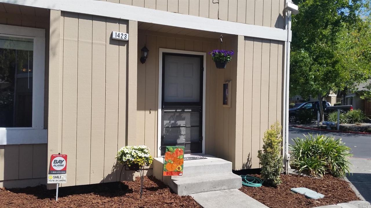 1423 Gold Way - Photo 1