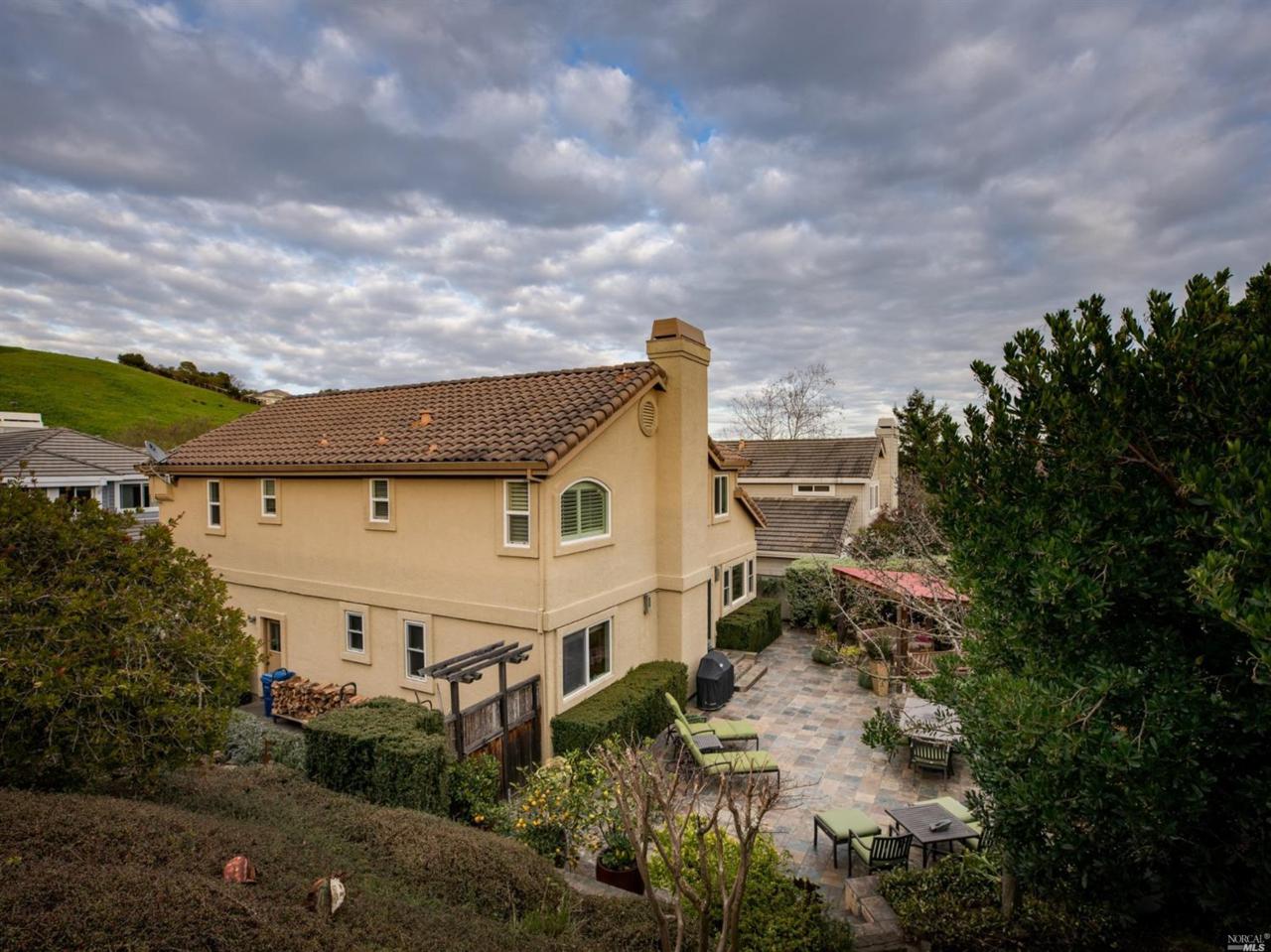 6 Windsor Lane - Photo 1
