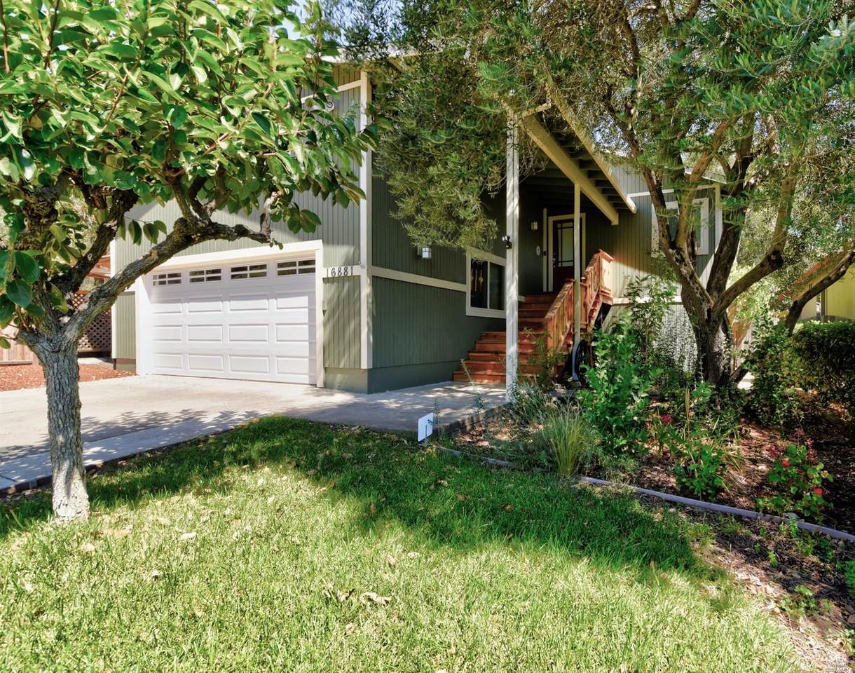 16881 Schiller Court - Photo 1