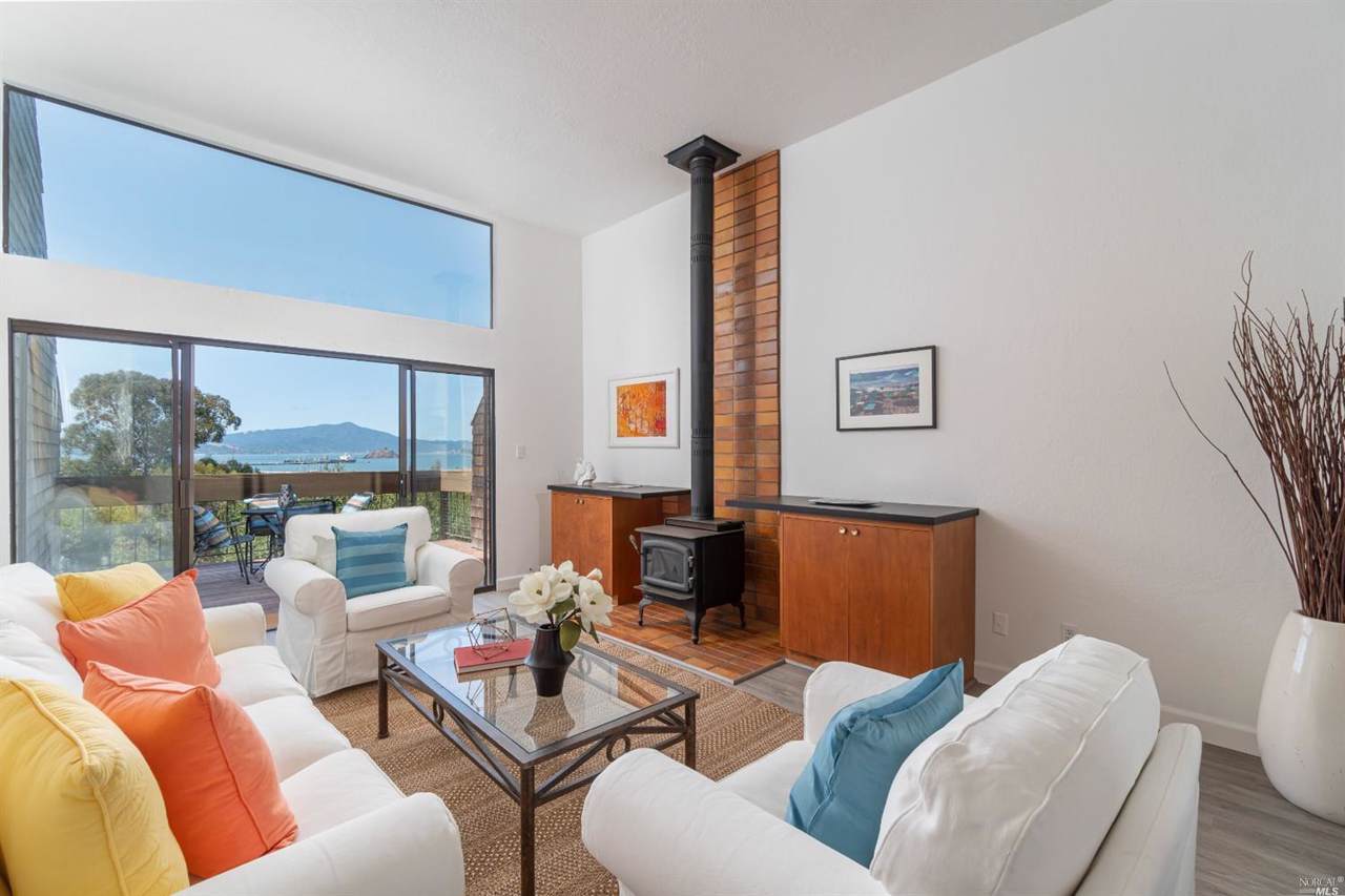 403 Golden Gate Avenue - Photo 1