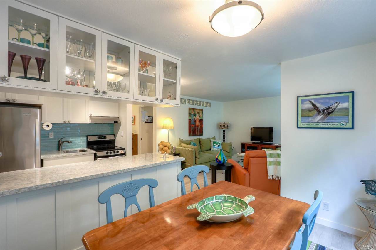 18 Arenal Avenue - Photo 1