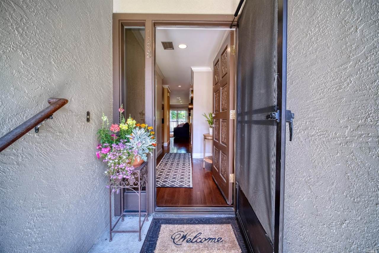 162 Vineyard Circle - Photo 1