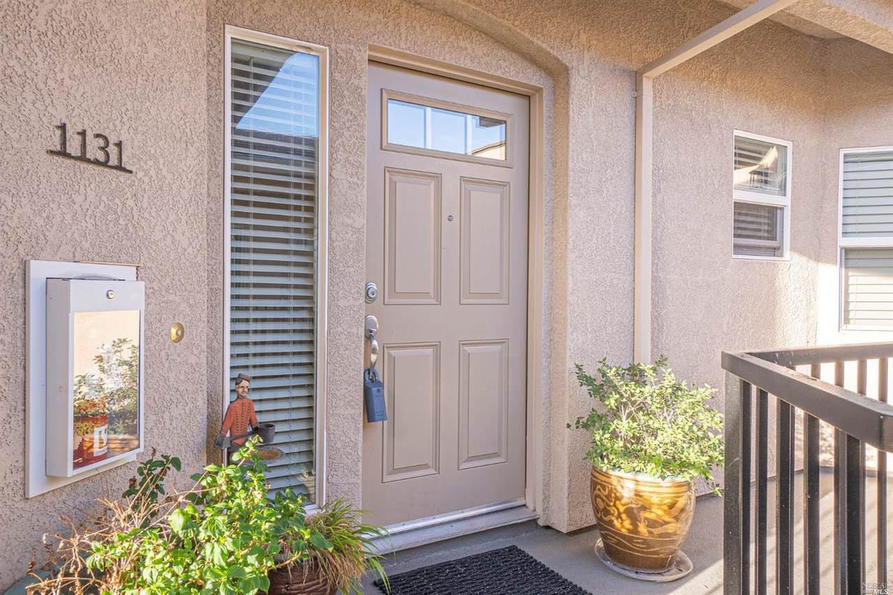 1100 Moon Circle - Photo 1 1100 Moon Circle - Photo 1