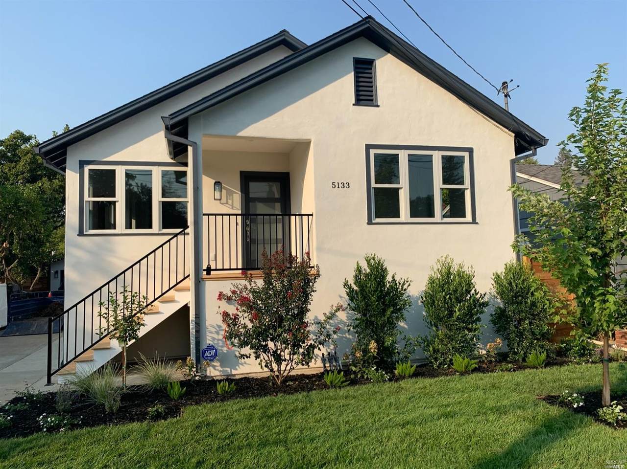 5133 Dover Avenue - Photo 1