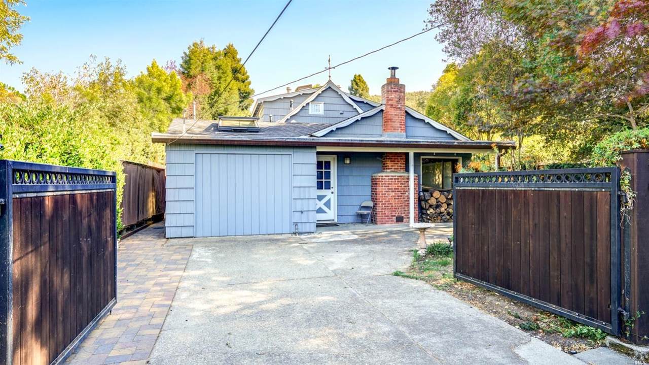 10 Venetia Meadow - Photo 1