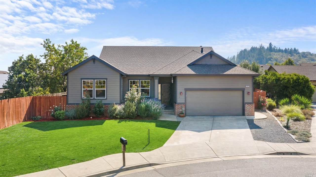 473 Muscat Drive - Photo 1