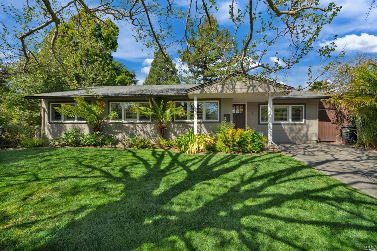 6 Claire Way - Photo 1